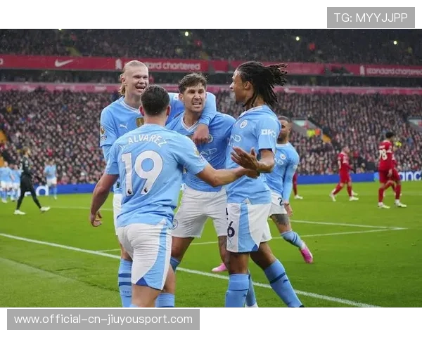 曼城的赖因德斯和福登的合作越发默契，进攻端火力十足，曼城 赖斯